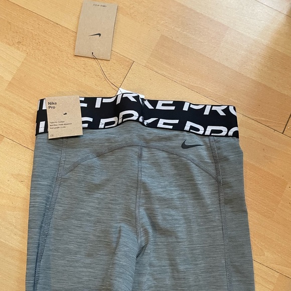 Nike Pro Tights - Picture 4 of 4